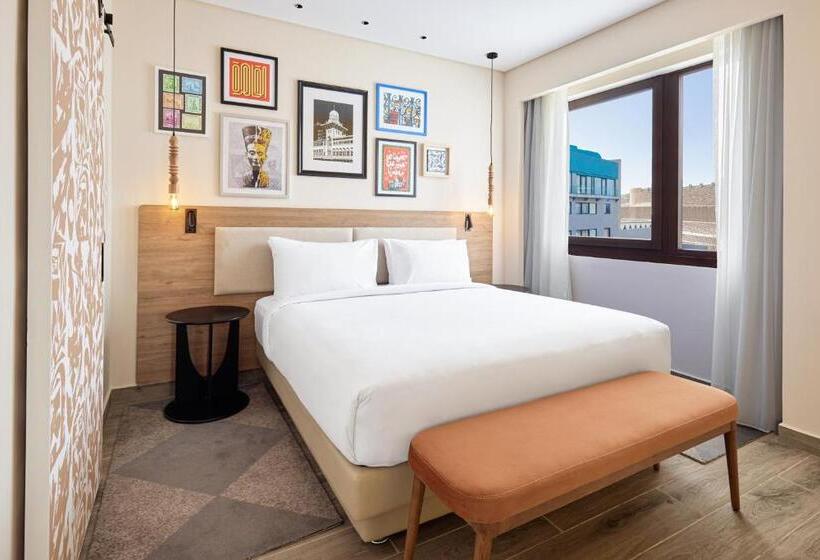 سوئیت پریمیوم, Hyatt Centric Cairo West