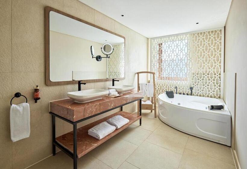 سوئیت پریمیوم, Hyatt Centric Cairo West