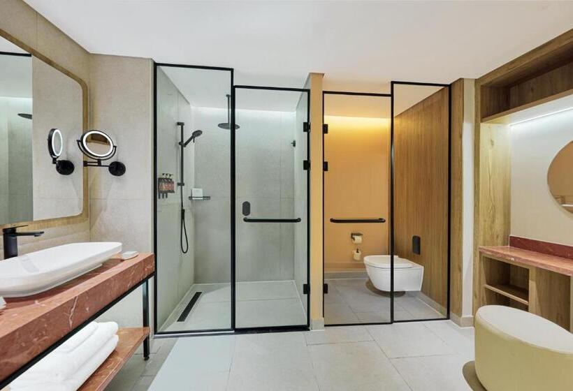 سوئیت پریمیوم, Hyatt Centric Cairo West