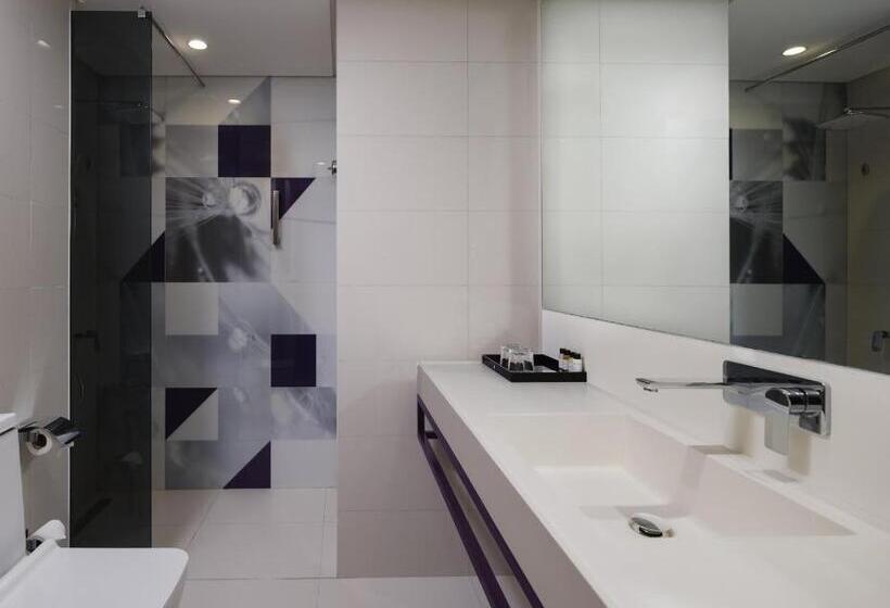 اتاق استاندارد با تخت بزرگ, Studio M Muscat