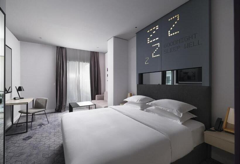 استودیو استاندارد با تراس, Studio M Muscat