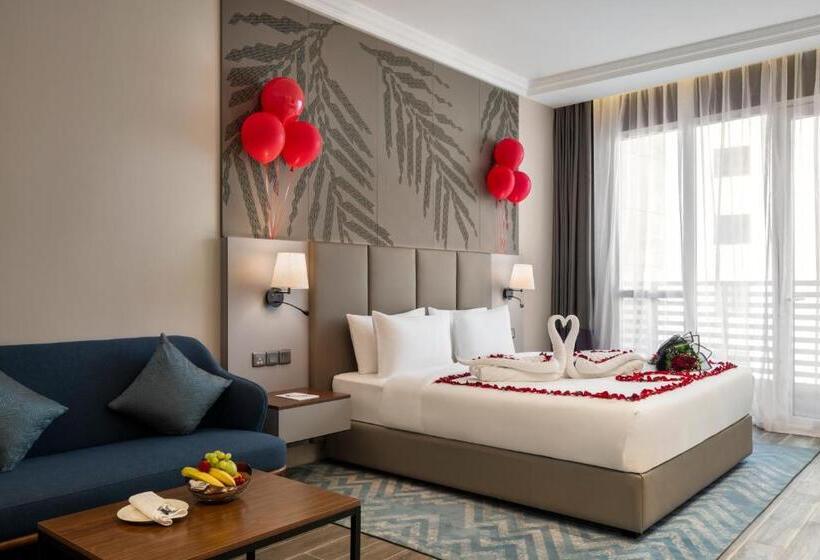 キングサイズベッドのスイートルーム, Mercure Riyadh Al Anoud