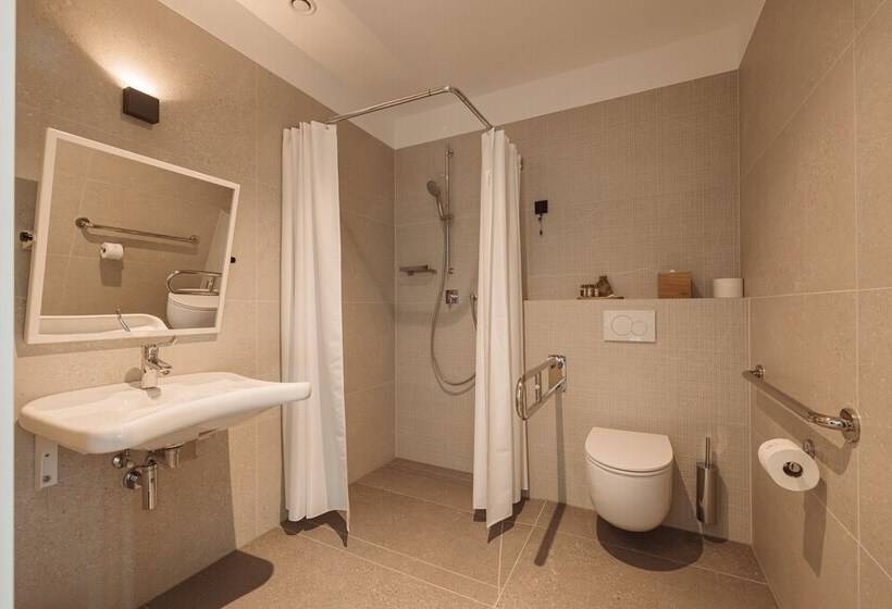 اتاق سوپریور برای معلولان, Grof