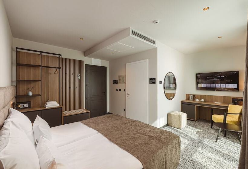 اتاق سوپریور برای معلولان, Grof