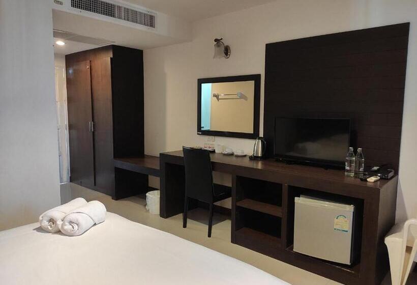 琮城市景观的豪华间, Baan Manthana Hotel, Hua Hin