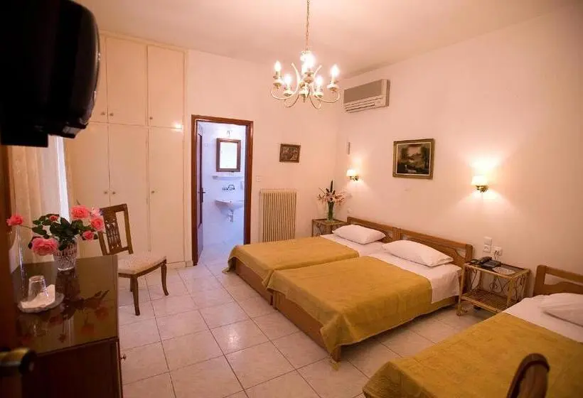 Chambre Triple Standard, Urania