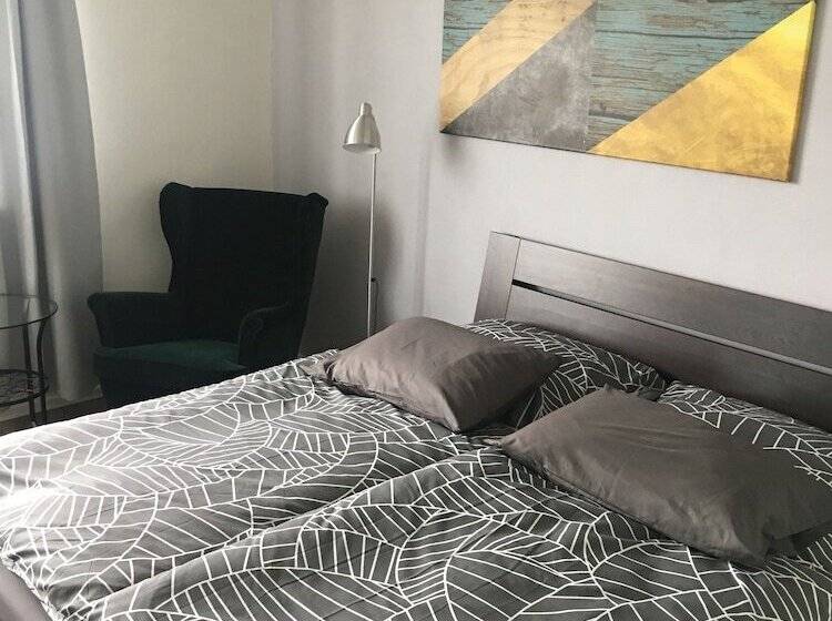 اتاق استاندارد, 63