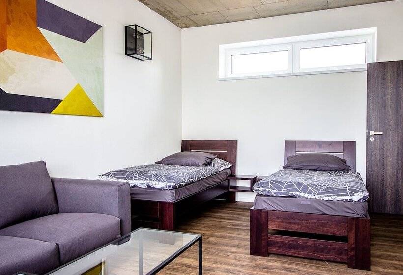 اتاق استاندارد, 63