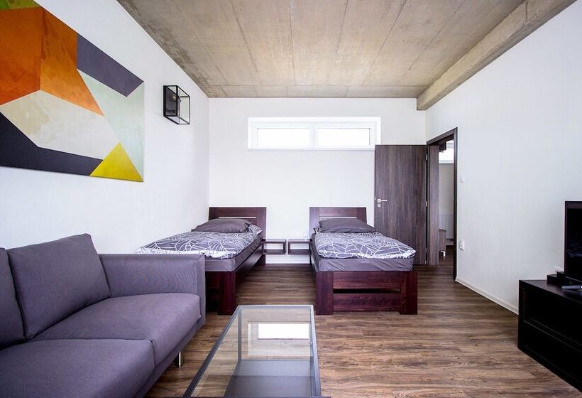 اتاق استاندارد, 63