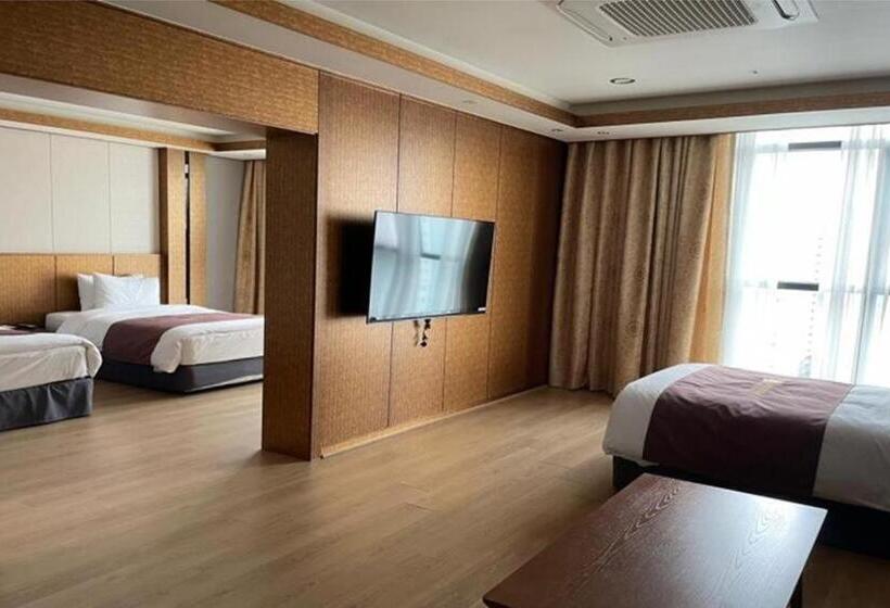 סוויטה משפחתית, Benikea Hotel Seosan