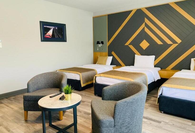 Трехместный Номер Deluxe, Konak