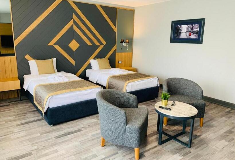 패밀리 스위트, Konak