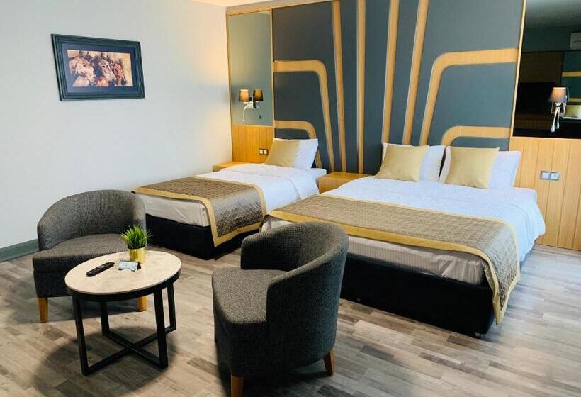 패밀리 스위트, Konak