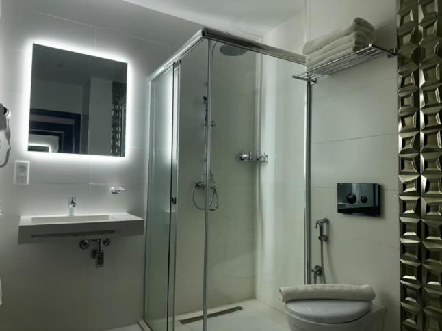 اتاق استاندارد یک نفره, Onyx by Luna