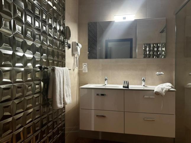 سوییت جونیور, Onyx by Luna