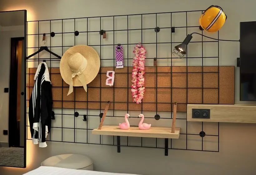 اتاق سوپریور, Moxy Nice