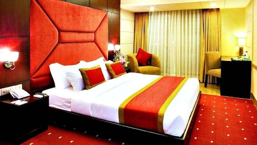 اتاق لوکس, West Park Inn