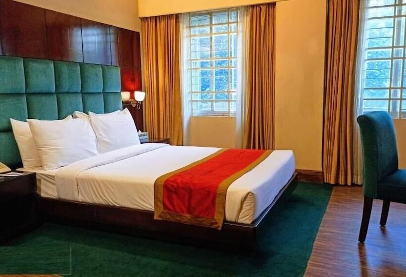 اتاق لوکس, West Park Inn