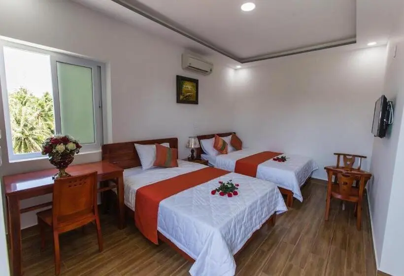 اتاق استاندارد سه تخته با بالکن, Blue Moon Hotel Mui Ne