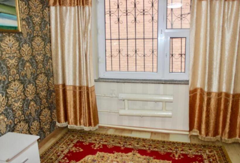 اتاق لوکس, City Hostel & Tours