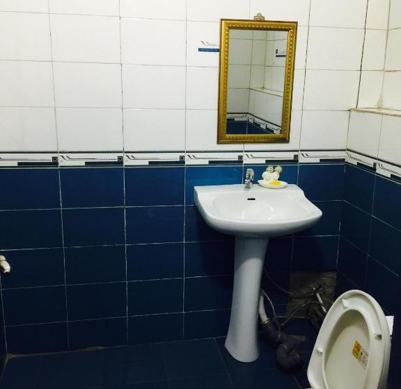 اتاق استاندارد یک نفره, City Hostel & Tours