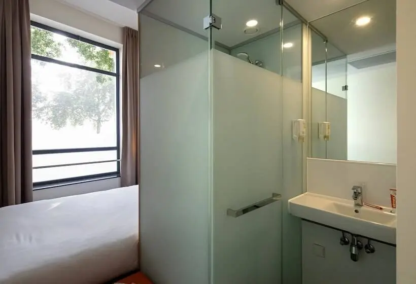اتاق عادی, Easyhotel Maastricht City Centre