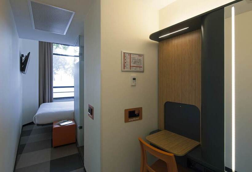 اتاق عادی, Easyhotel Maastricht City Centre