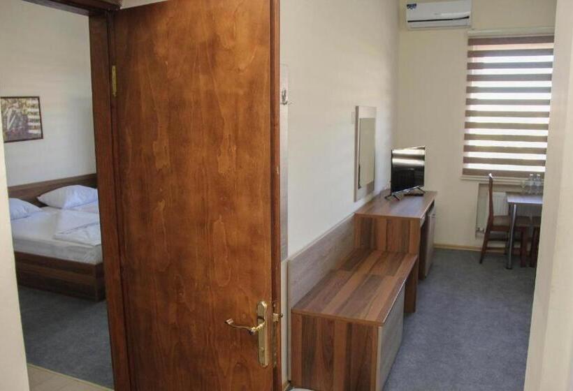 Standard Quadruple Room, Mavi Dalga Beach