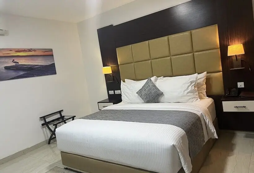 اتاق استاندارد, Rollace Hotel Lagos Intl