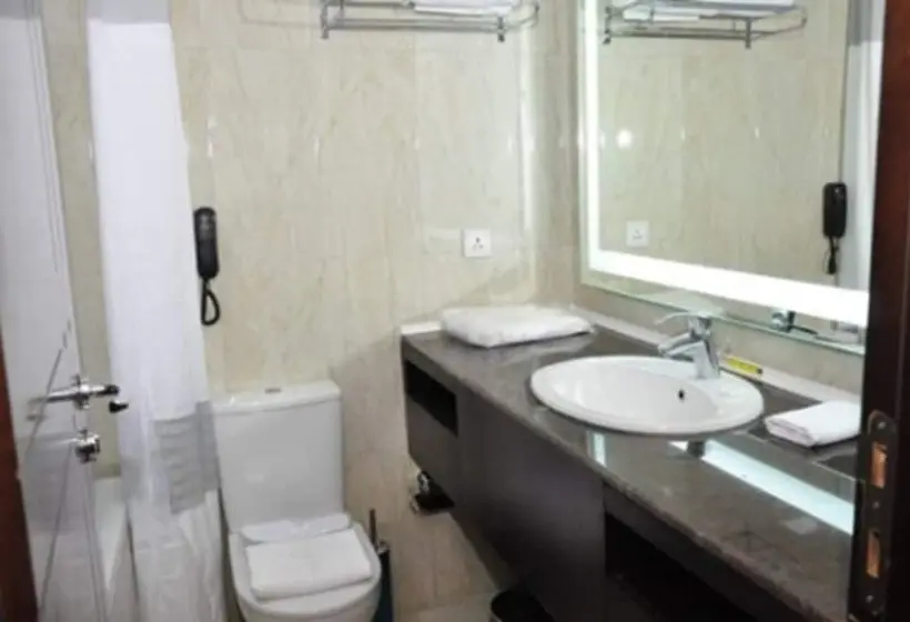 اتاق لوکس, Rollace Hotel Lagos Intl