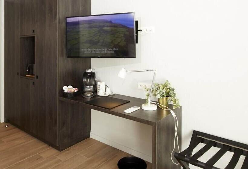 اتاق لوکس, B&b Sasput