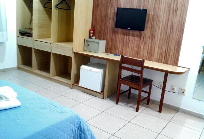 Номер Стандарт Трехместный, Diamantina   By Up Hotel   Em Guarapari