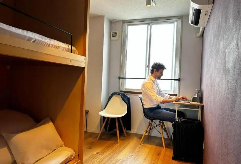 اتاق استاندارد, En Hostel