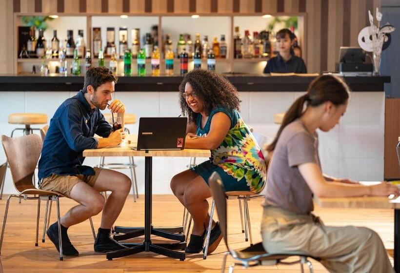 غرفة قياسية, En Hostel