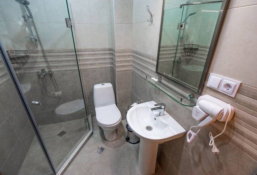 اتاق استاندارد, Imperial House