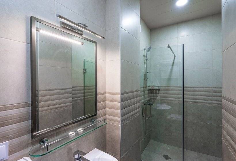 اتاق استاندارد, Imperial House