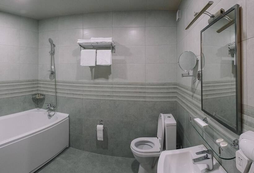 اتاق استاندارد, Imperial House