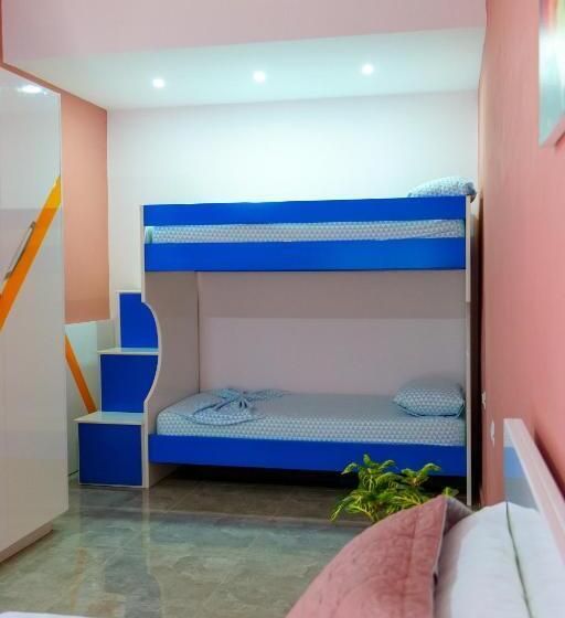 غرفة قياسية رباعية مطلة على الحديقة, Villa Green Garden