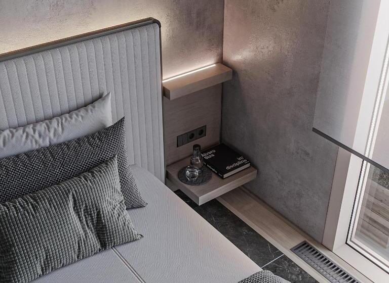 غرفة ديلوكس مطلّة علي البحر مزوَّدة بشُرفة, Villa Green Garden