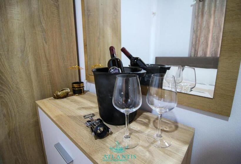 جناح ديلوكس, Atlantis Hotel & Apartments