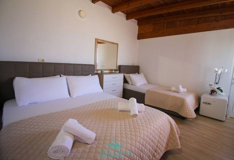 جناح ديلوكس, Atlantis Hotel & Apartments