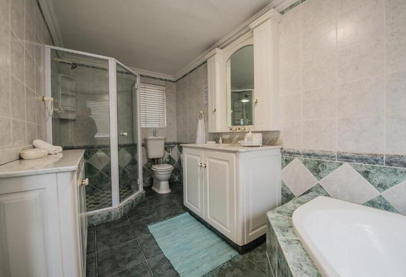 غرفة قياسية رباعية مطلة على البحر, 52 On Fish Hoek