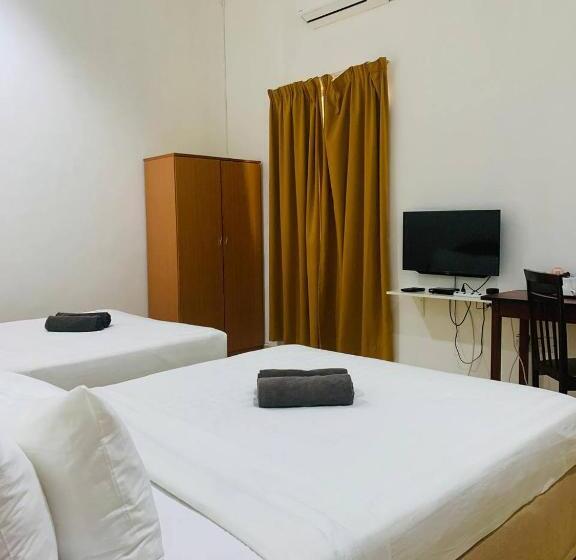 スイート（家族用）, Anggerik Impian Hotel  Best For Travellers At Kuala Berang