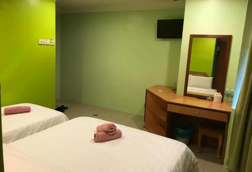 Superior Kolmen Hengen Huone, Dan Restoran Seri Kangsar
