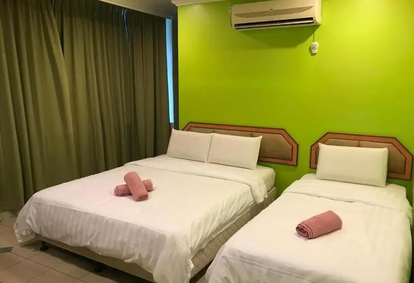 Superior Kolmen Hengen Huone, Dan Restoran Seri Kangsar