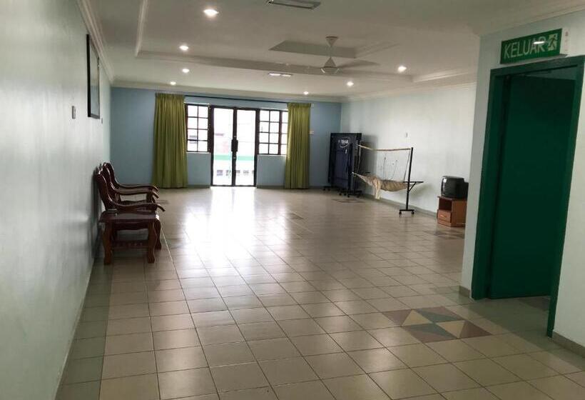 Семейный Номер, Dan Restoran Seri Kangsar