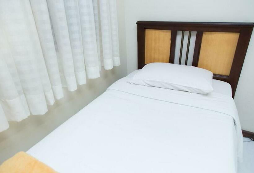 スタンダードルーム, Happy Inn