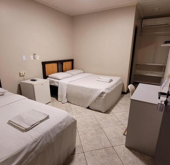 ファミリールーム, Happy Inn