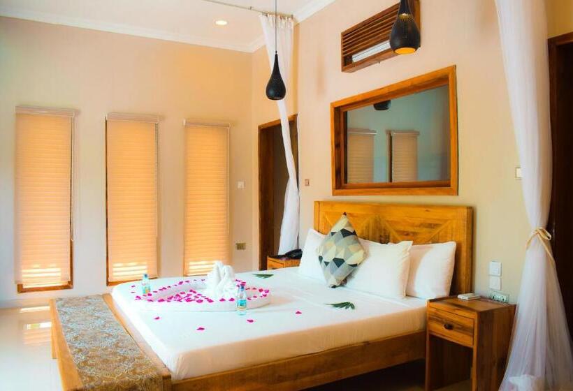 豪华海景房带阳台, Kikoi Boutique