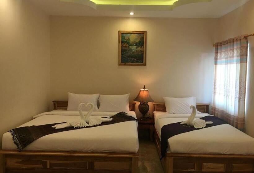 חדר דלוקס לשלושה, Leego